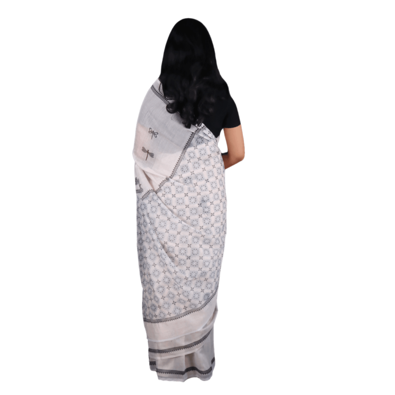 White Chanderi Silk Saree with Dragonfly & Ethnic Motifs - Image 5