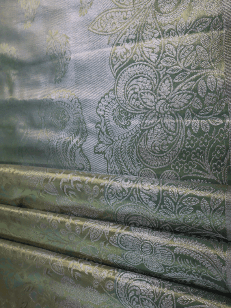 Kanjeevaram Silk Saree – Light Green with Silver Zari Floral Pallu – Handwoven Traditional Wedding Saree - Image 4