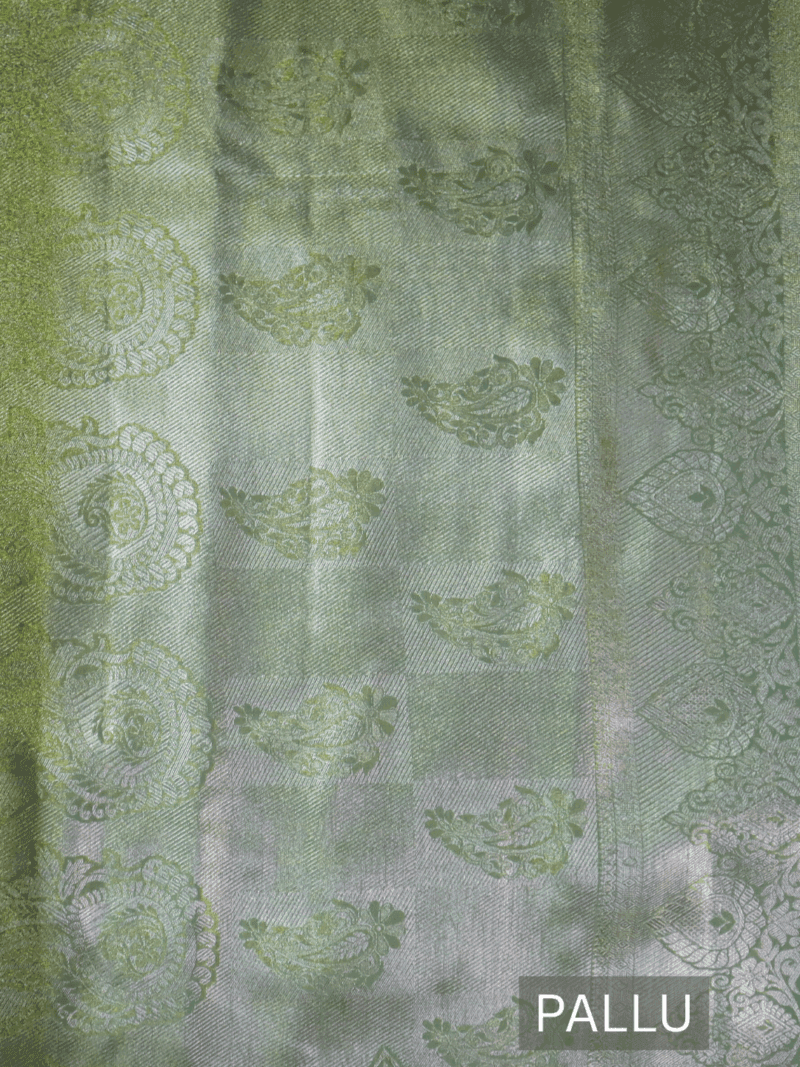 Kanjeevaram Silk Saree – Light Green with Silver Zari Floral Pallu – Handwoven Traditional Wedding Saree - Image 5